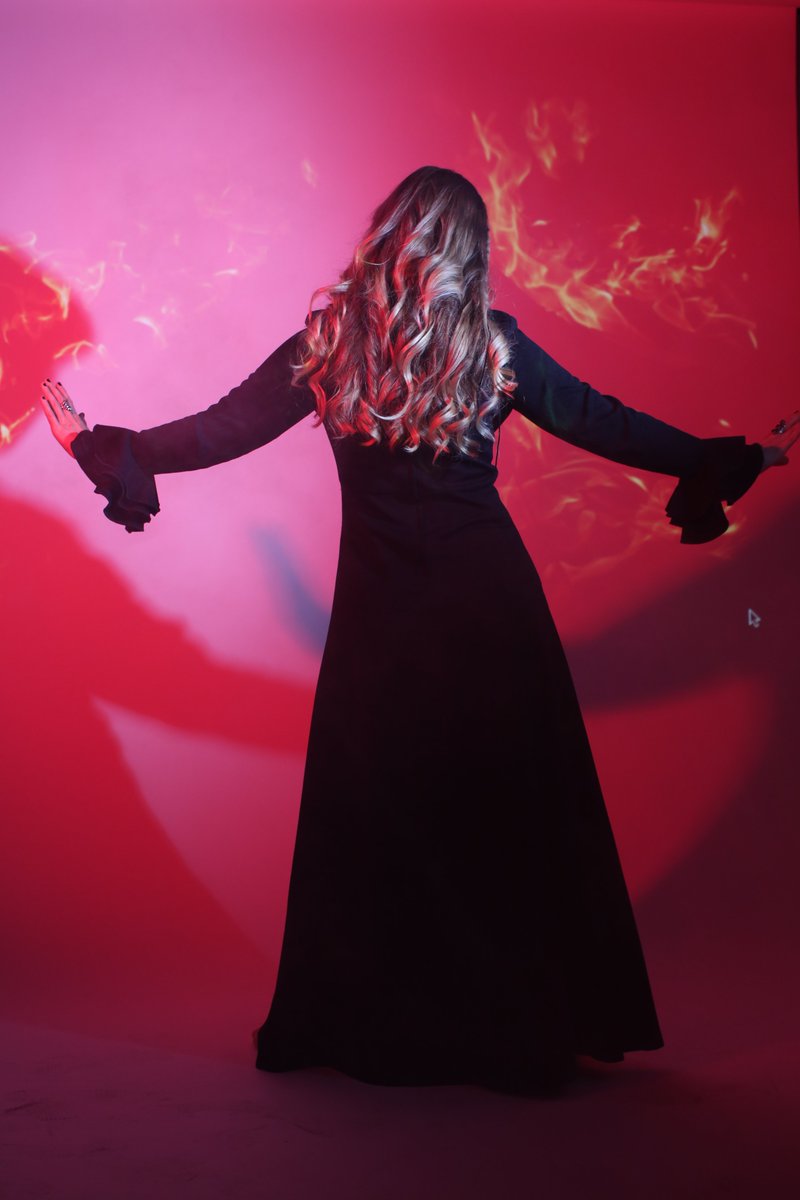 Immanent Fire Photo Shoot 2019 - by Kristin Cofer

#folkartist #folkmusic #folk #darkfolk #folknoir