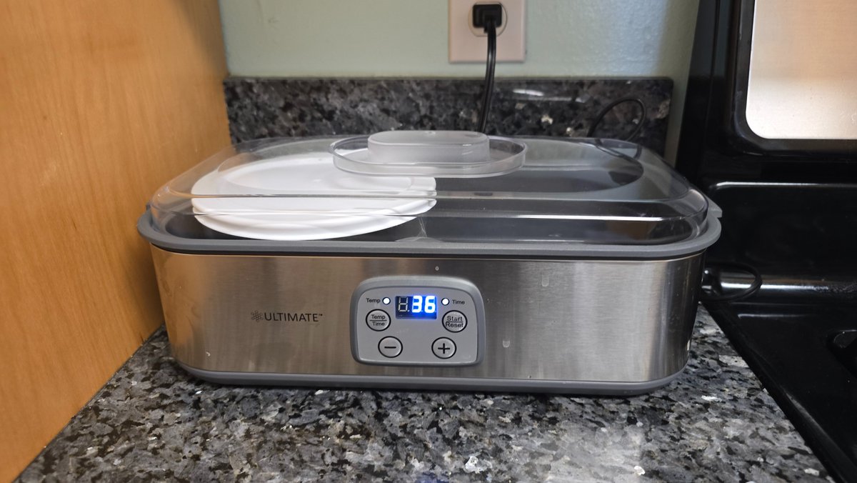 solverware's tweet image. I'm reading about L. Reuteri in Dr. Davis's Super Gut book. I got this awesome yogurt maker "The Ultimate," which is perfect for L. Reuteri or SIBO yogurt.  It's so simple to use, set &amp;amp; forget, perfect for 36-hr cycles.   Thanks ULTIMATE for the free yogurt jars!

#UltimateHealth