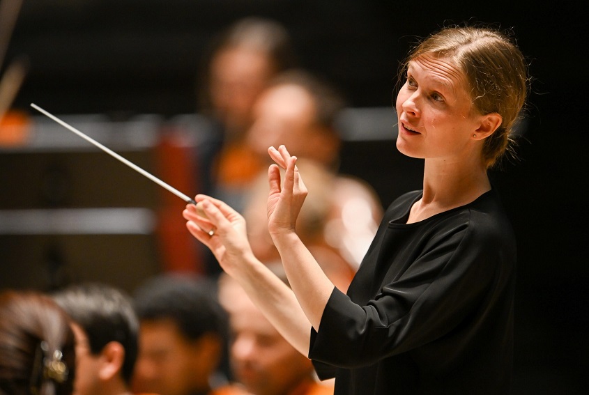 Patricia #Kopatchinskaja, l’Orchestre Philharmonique de Radio France et Mirga #GražinytėTyla jouent le CONCERTO À LA MÉMOIRE D’UN ANGE #Berg – Bertrand #Bolognesi signe notre chronique de cette catastrophe anaclase.com/chroniques/%E2…