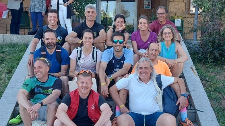 CEAnoia's tweet photo. Els dies 22 i 23 de maig, una dotzena de docents de l’Anoia van participar a les jornades formatives del #PCEE al Complex Esportiu de Tarragona 🏐🏀
Formació, esport i intercanvi d’experiències per seguir millorant l’#EsportEducatiu als centres! 💪📚
#EsportAnoia #EducacióFísica https://t.co/MDmdYu2pkZ