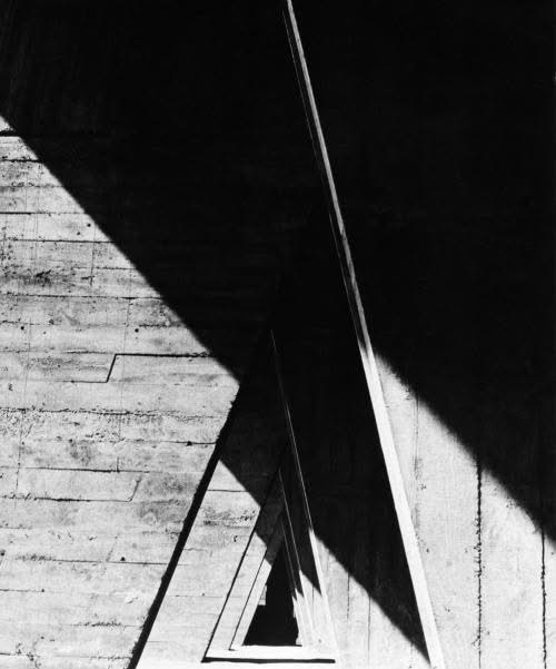 Photo Lucien Hervé...
Unité d’habitation à Rézé, arch. Le Corbusier...
#architecture #arquitectura #LeCorbusier