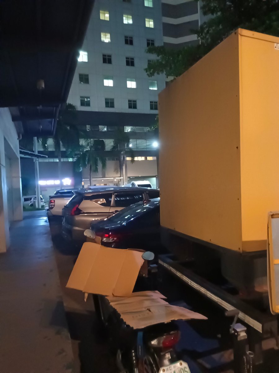 WildDude tweet media