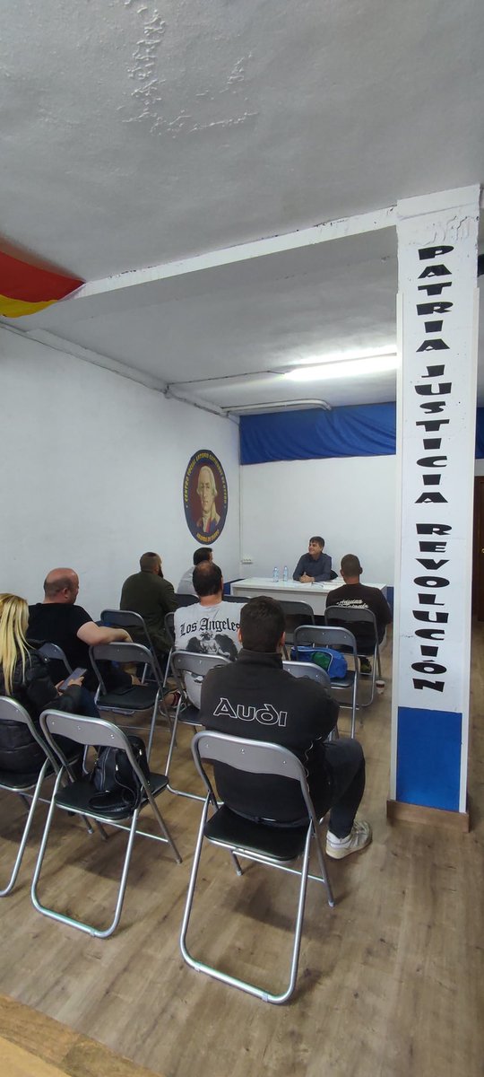 📸 Os dejamos unas imágenes de la presentación en nuestro local de la mano de Fernando Vaquero.

📖 "Emboscada a Navarra. Mitos, falsedades y otras tácticas del panvasquismo"