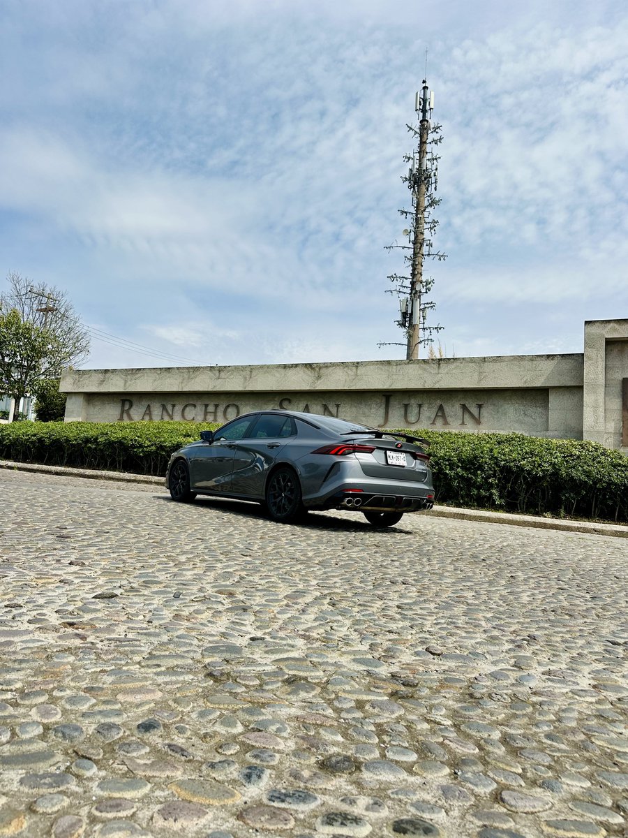 Amonos a manejar pues!! Shulada de carro 😮‍💨🔥

Dodge Attitude