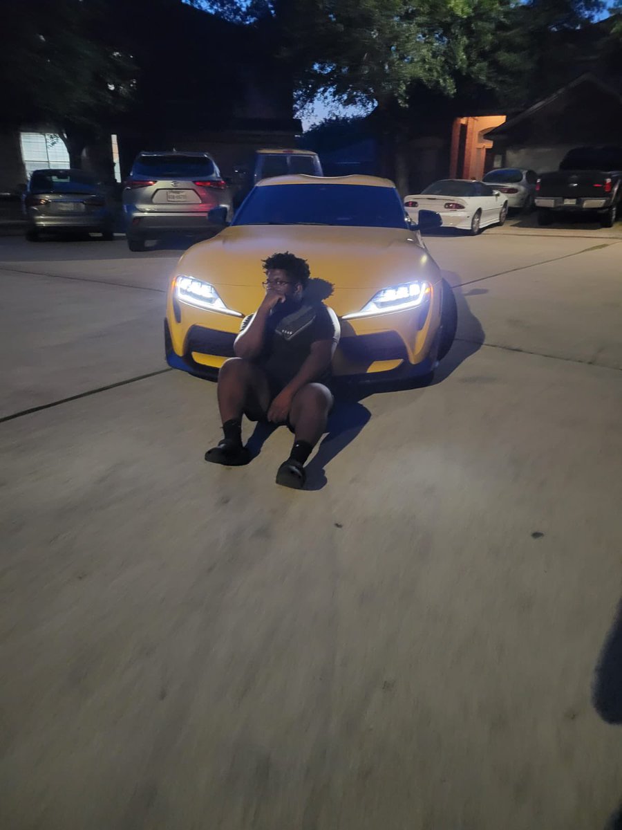 FabianDamus's tweet photo. Had a awsome birthday with my girlfriend and friends yesterday thank you everyone for the birthday wishes 
Big 17!!!!! https://t.co/I1Wv6y8bg7