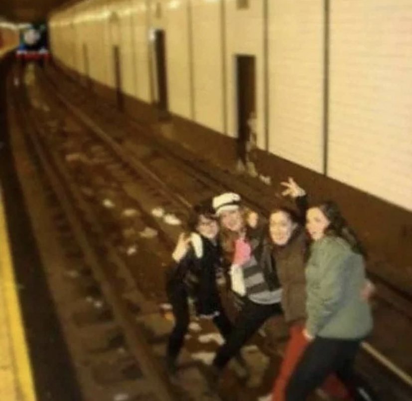 NoContextBrits's tweet image. 