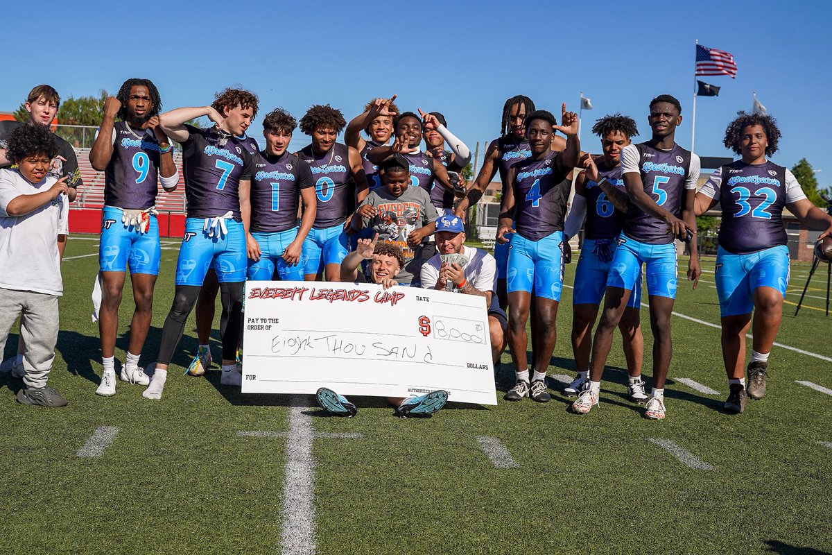 I had a great time at the Third Annual Everett Legends Camp. Great work by <a href="/MikeSainristil/">FR0Z0NE🥶</a> &amp; <a href="/DaGorilla4/">Isaiah Likely</a>