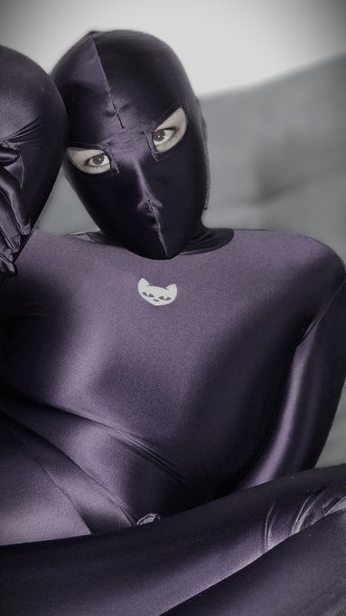 Nickymask - For the shy ones watching me silently… Now’s your shot. Drop "TRY ME" and I might open my DMs. 10 minutes. Pics. Talk. Fun. 2 spots. Be fast. 😘 https://t.co/keQ6t6Mupa