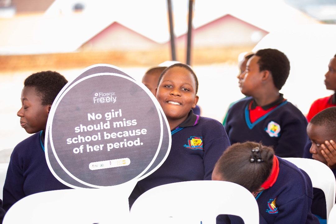 masabalaz's tweet photo. “It’s a period, not a punishment.”
The Goal is to normalize health talk, & create safe spaces for our young stars. Peer educators, students, teachers and you (reading this)... we’re all part of this conversation.
@NaguruC x @UNFPAUganda
#FlowFreely25 #PeriodFriendlyWorld https://t.co/Ckx5iAopRb