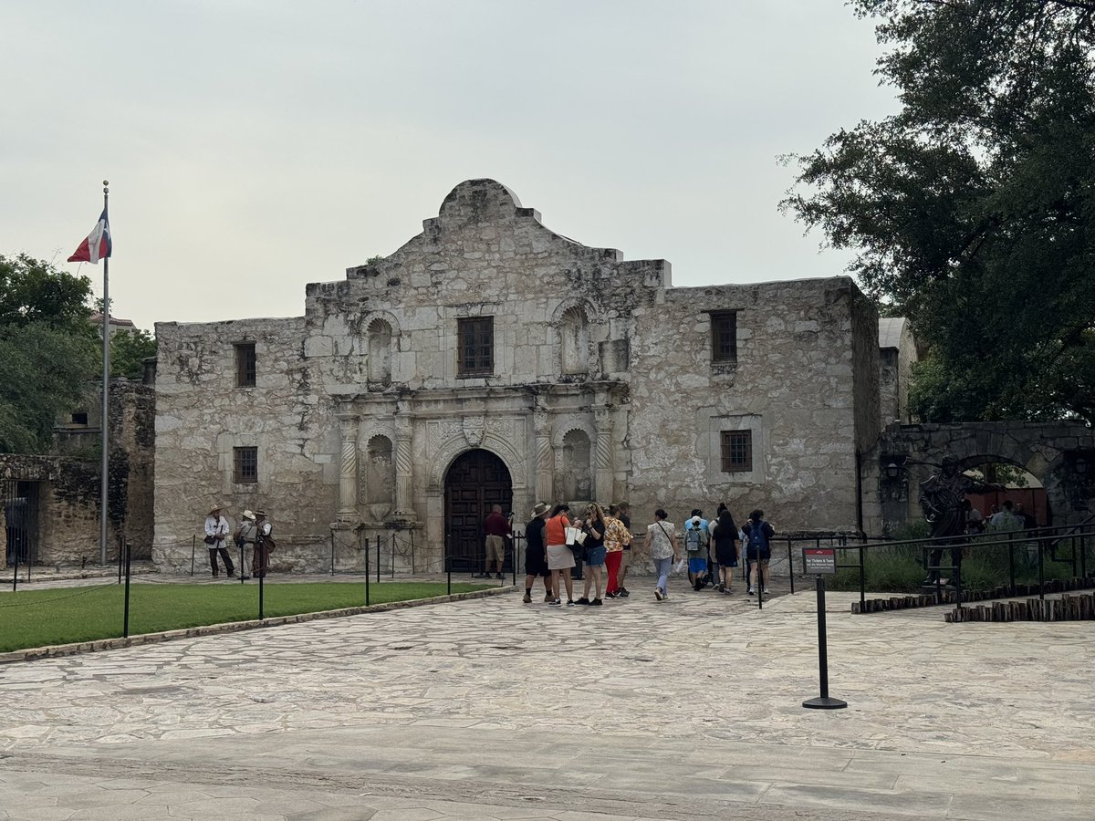 AdamKalkstein's tweet photo. Wrapping up the tourist thing in San Antonio before blasting west to hopefully catch some late day convection… https://t.co/Drr0qTfSRq