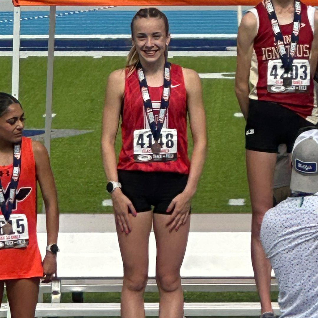 BallChatham5's tweet photo. 𝗜𝗛𝗦𝗔 𝗦𝘁𝗮𝘁𝗲 𝗚𝗶𝗿𝗹𝘀 𝗧𝗿𝗮𝗰𝗸 𝗮𝗻𝗱 𝗙𝗶𝗲𝗹𝗱 𝗠𝗲𝗲𝘁 🏃‍♀️

Ali Londrigran delivered two school records and two all-state performances (4th in 1600m and 5th in 3200m) this past weekend at State.

Several Titans recorded PRs on the biggest stage. https://t.co/v2coeeEcUn