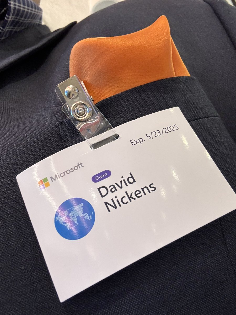 DaveNickens's tweet photo. Visiting Microsoft Innovation Hub Atlanta today with the Southern Company TO AI CoE Team! https://t.co/E01oHnDlAE