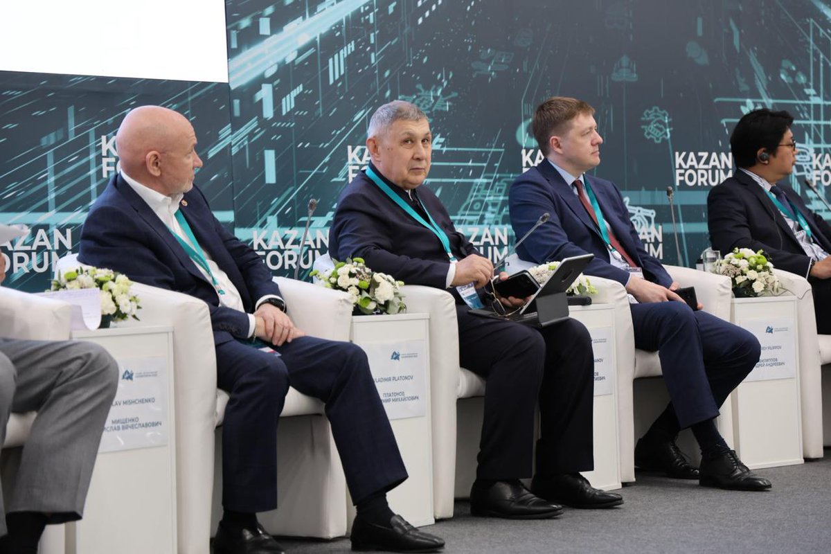 AndreyFilippov's tweet photo. The Russia - Islamic World: KazanForum event featured an excellent session about transforming smart city technology into worldwide market opportunities.

#KazanForum2025 #SmartCities #DigitalEconomy #DigitalExport https://t.co/oLEFthQmcN