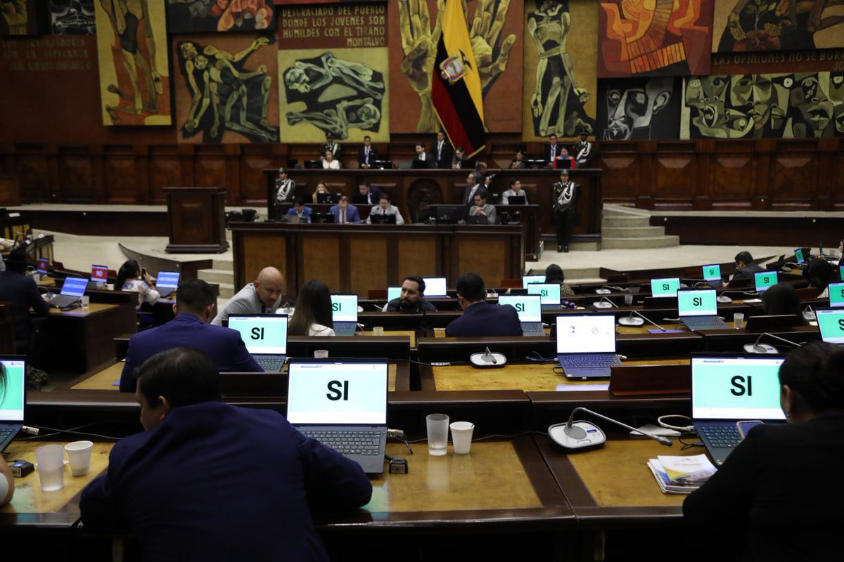 Bancada Ciudadana (@bancadarc5) on Twitter photo Lo que se ha consumado hoy en la <a href="/AsambleaEcuador/">Asamblea Nacional</a> contra nuestra amiga y compañera exasambleísta <a href="/esthercuestasan/">Esther Cuesta Santana</a> es una aberración jurídica y un atropello a la democracia. No se puede disfrazar de justicia lo que es claramente una vendetta política, se intenta procesar Lo que se ha consumado hoy en la <a href="/AsambleaEcuador/">Asamblea Nacional</a> contra nuestra amiga y compañera exasambleísta <a href="/esthercuestasan/">Esther Cuesta Santana</a> es una aberración jurídica y un atropello a la democracia. No se puede disfrazar de justicia lo que es claramente una vendetta política, se intenta procesar