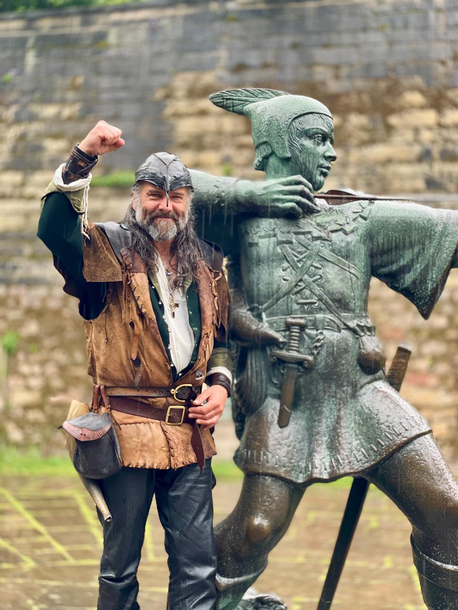 EzekialBone's tweet image. Despite the endless drizzle today, more French youth soldiered on & had their hearts and minds filled with the message of #Robinhood on his #OutlawTrail🎯Such a joy to connect with them & give them a lesson they won't forget🏹 @NottinghamHost @StMarysNotts @No1tingham #LoveNotts