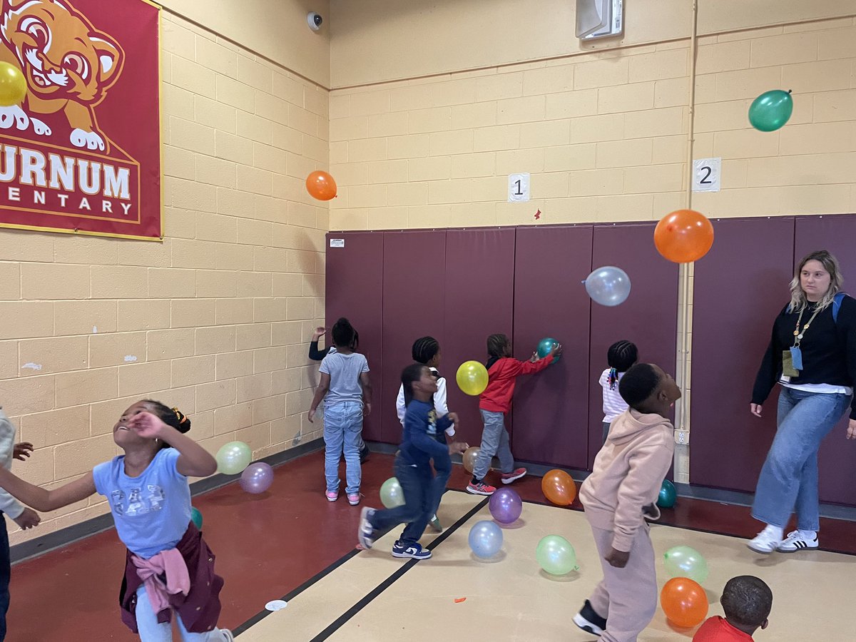 Rebecca Fischer tweet media