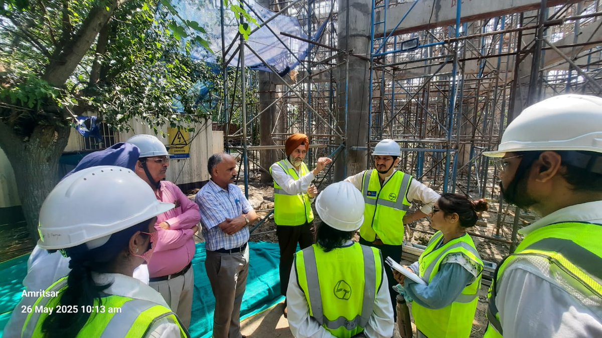 AmritsarBWSP's tweet image. GM Project and ESHS Expert from PMU, #PMIDC visited various sites under the #ABWSS to review project progress and ensure compliance with (#ESHS) standards. #Amritsar #water #Worldbank @pmidcpunjab @CMOPbIndia @jaljeevan_ @DoWRRDGR_MoJS