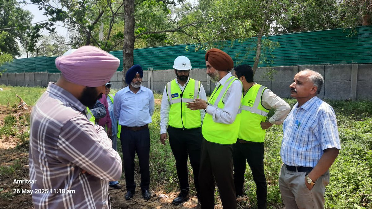 AmritsarBWSP's tweet image. GM Project and ESHS Expert from PMU, #PMIDC visited various sites under the #ABWSS to review project progress and ensure compliance with (#ESHS) standards. #Amritsar #water #Worldbank @pmidcpunjab @CMOPbIndia @jaljeevan_ @DoWRRDGR_MoJS