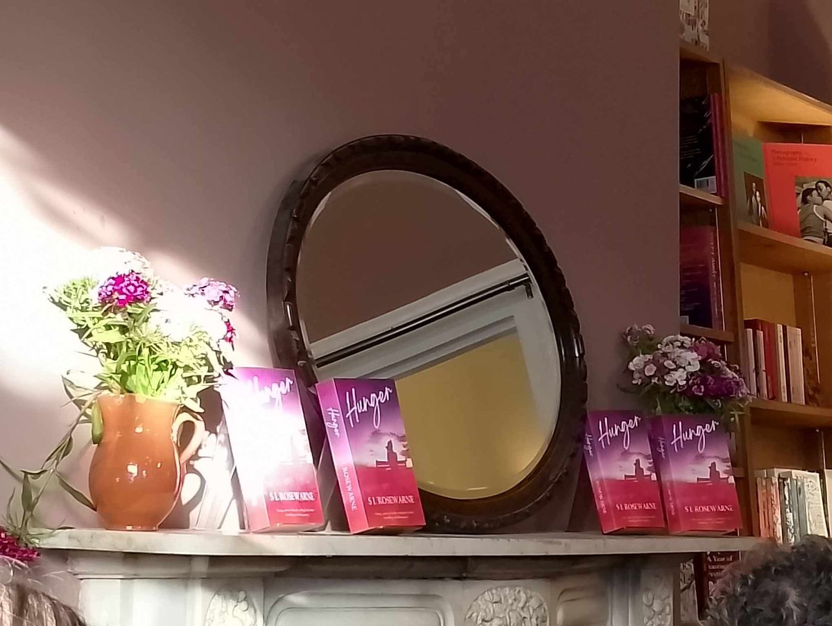 floweringpot's tweet photo. This time last week I was getting very nervous...https://t.co/4Tuk3QkQys #booklaunch #anorexiarecovery https://t.co/kNJVkoTyUo