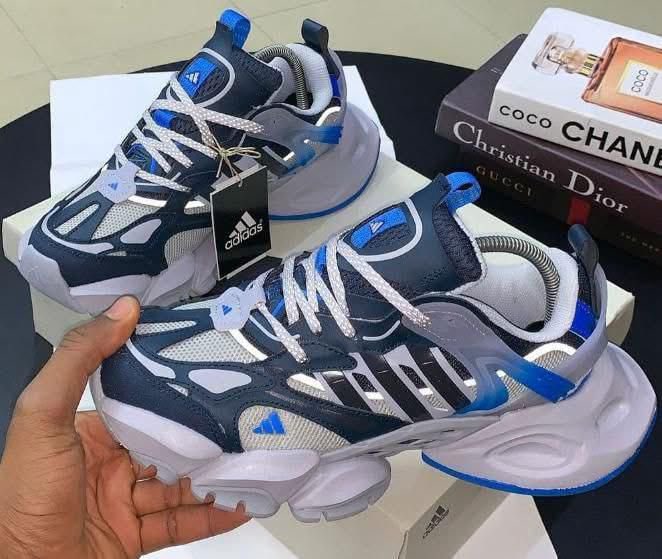 Ruqqoyah77's tweet image. 40,000 naira with box😍available in size 41-46

📍Ibadan/Lagos
Please rt🙏