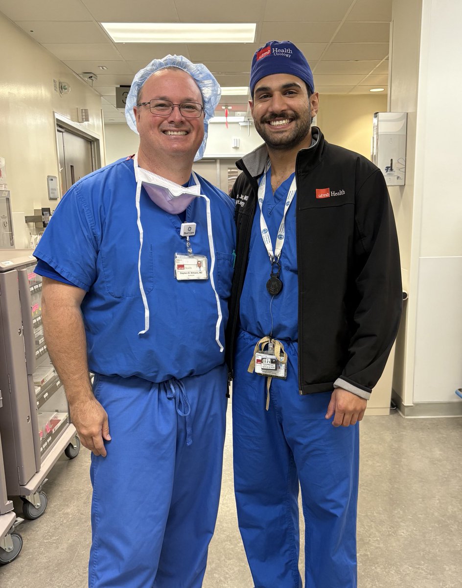 Stephen B. Williams, MD, MBA, MS, FACHE (@swilliams_md) on Twitter photo Amazing 5 years goes by so fast and June special time for graduation and reflection. Proud of our chief resident <a href="/efarranUroMD/">Elias J. Farran</a> as he finishes up our last robot case together. <a href="/UTMBUrology/">UTMBUrology</a> 🙏🎉👍 Amazing 5 years goes by so fast and June special time for graduation and reflection. Proud of our chief resident <a href="/efarranUroMD/">Elias J. Farran</a> as he finishes up our last robot case together. <a href="/UTMBUrology/">UTMBUrology</a> 🙏🎉👍