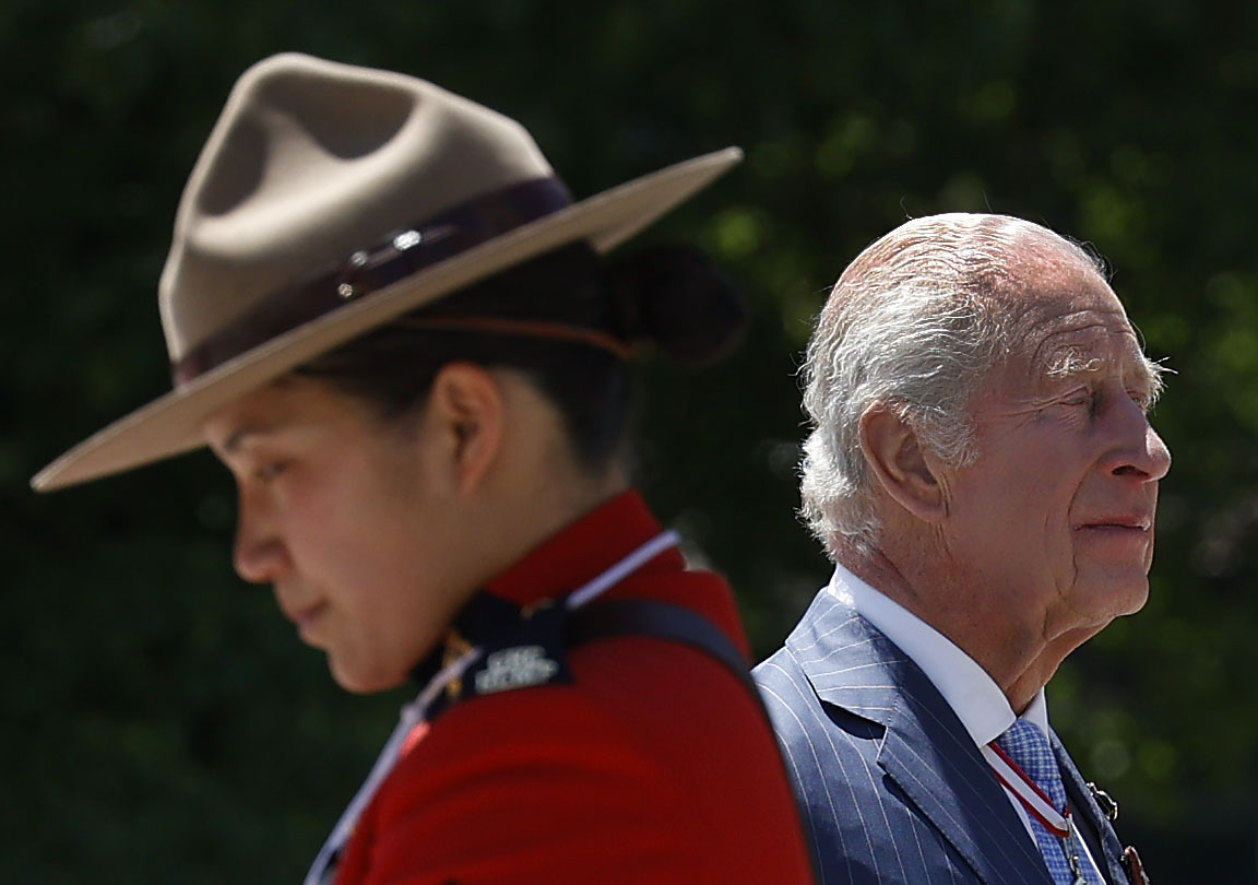 Tony Caldwell (@tonysunphoto) on Twitter photo #King Charles and Queen Camilla were greeted by thousands of fans as they made their way to the Senate of #Canada Tuesday morning where the King officially opened #Parliament. <a href="/OttawaCitizen/">Ottawa Citizen</a> #ottnews <a href="/RoyalFamily/">The Royal Family</a> #Royal #RoyalVisit <a href="/ottawacity/">City of Ottawa</a> #royal #King Charles and Queen Camilla were greeted by thousands of fans as they made their way to the Senate of #Canada Tuesday morning where the King officially opened #Parliament. <a href="/OttawaCitizen/">Ottawa Citizen</a> #ottnews <a href="/RoyalFamily/">The Royal Family</a> #Royal #RoyalVisit <a href="/ottawacity/">City of Ottawa</a> #royal