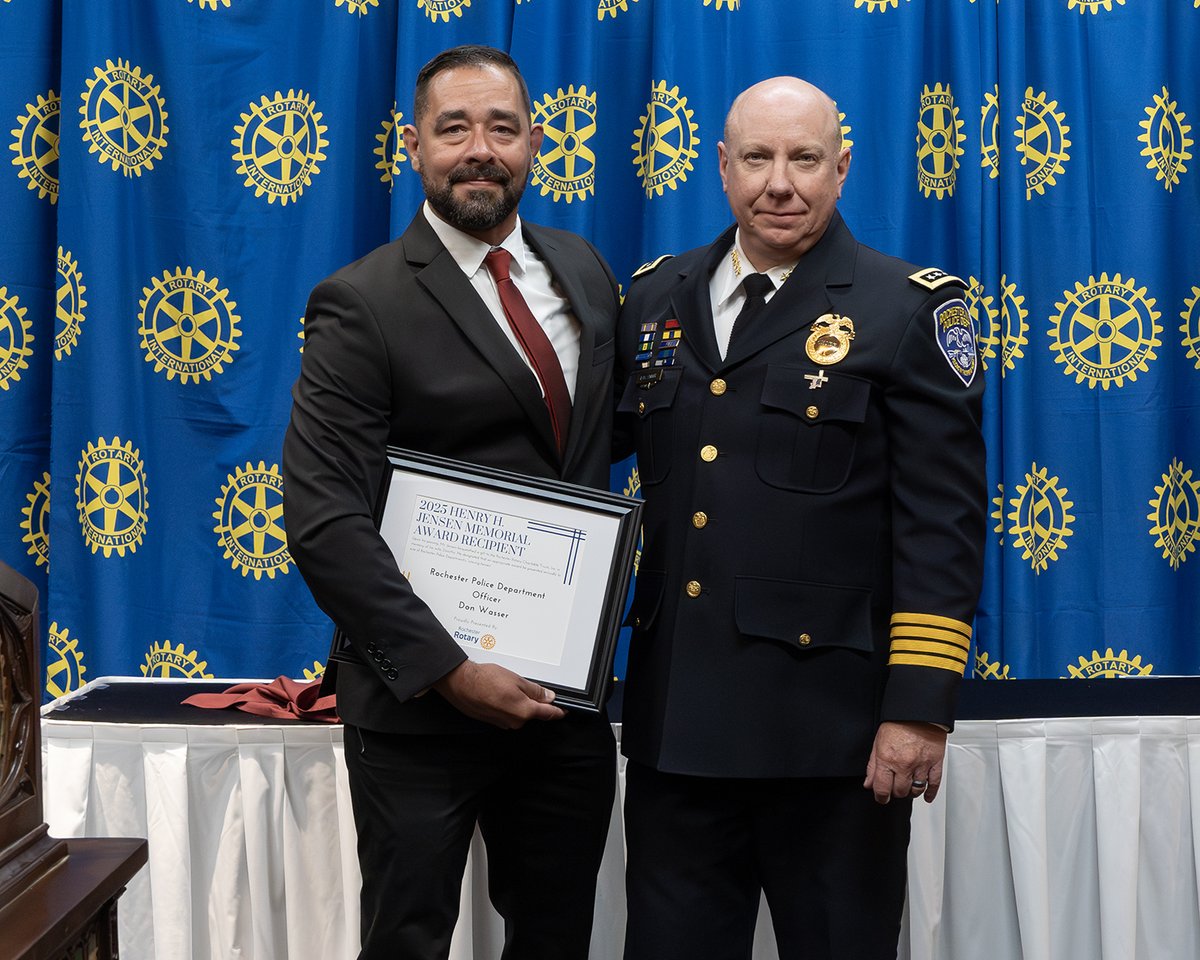 Today, Officer Don Wasser was recognized by the <a href="/RochesterRotary/">Rochester Rotary, NY</a> with the Henry H. Jensen Memorial Award during Rochester Rotary’s 23rd annual Law Day luncheon.  Officer Wasser donated a kidney to a stranger in need. Congratulations and well deserved.
<a href="/DonateLifeToday/">DonateLife 💗</a>