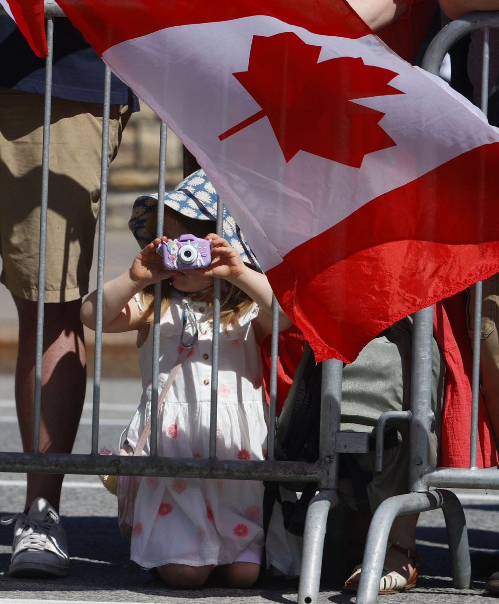 Tony Caldwell (@tonysunphoto) on Twitter photo #King Charles and Queen Camilla were greeted by thousands of fans as they made their way to the Senate of #Canada Tuesday morning where the King officially opened #Parliament. <a href="/OttawaCitizen/">Ottawa Citizen</a> #ottnews <a href="/RoyalFamily/">The Royal Family</a> #Royal #RoyalVisit <a href="/ottawacity/">City of Ottawa</a> #royal #King Charles and Queen Camilla were greeted by thousands of fans as they made their way to the Senate of #Canada Tuesday morning where the King officially opened #Parliament. <a href="/OttawaCitizen/">Ottawa Citizen</a> #ottnews <a href="/RoyalFamily/">The Royal Family</a> #Royal #RoyalVisit <a href="/ottawacity/">City of Ottawa</a> #royal