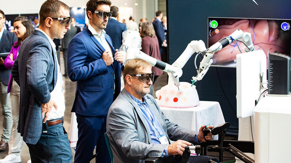 EAUNurses's tweet image. Calling all #UrologyNurses working in #RoboticSurgery! ✍️ Read this interview with Prof. Alberto Breda to find out what's on the agenda at the upcoming #ERUS25 meeting in London (10-12 September), where there is also a 1-day nurses programme.
Read more 👇 erus.uroweb.org/telesurgery-in…