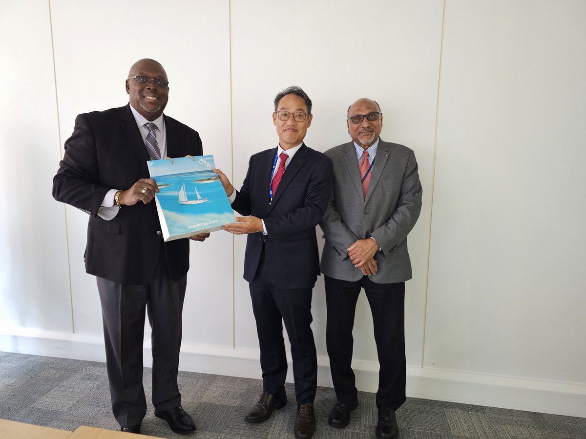 HE Ambassador Paul Rolle paid a courtesy call on HE Suho Lee, Permanent Representative of the Republic of Korea to the International Maritime Organization. They discussed The Bahamas candidature for re-election to the Council of the IMO and other matters of mutual interest.