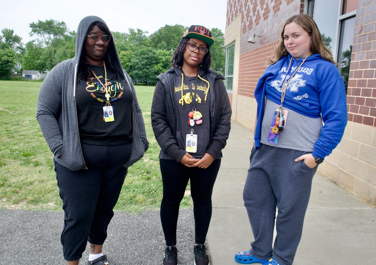 Our Dr. Mudd staff understood the assignment—Dress Like a Student Day was a total slay!
From hoodies to Takis and mismatched slides, they brought the Gen Alpha vibes.
#NoCap #DrMuddPride #TeacherRizz #SpiritWeek #DressLikeAStudent