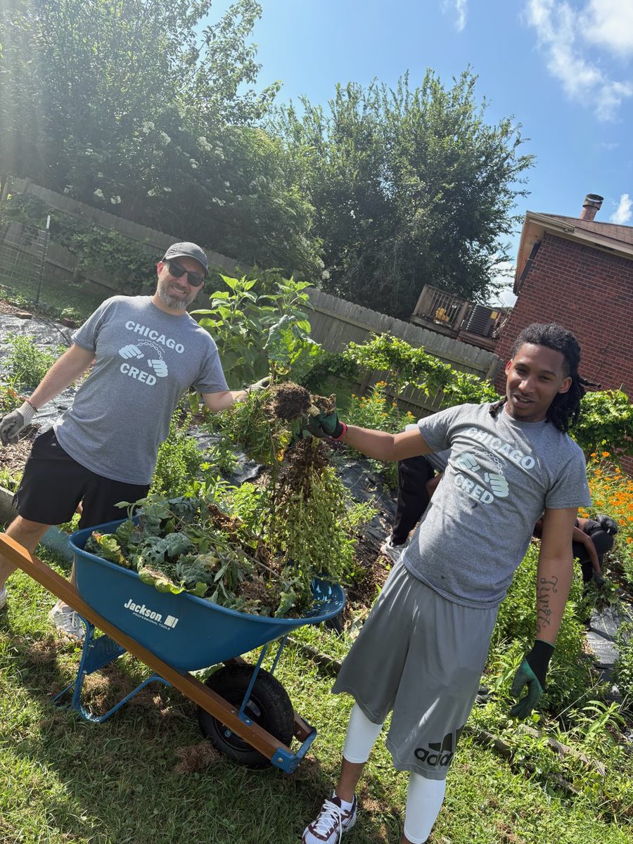 At Chicago CRED, we turned a challenging holiday into an opportunity for growth. Our participants explored Texas, New York, New Orleans, and Phoenix, engaging in service projects and enjoying fun activities like baseball games. Excited to provide these transformative experiences