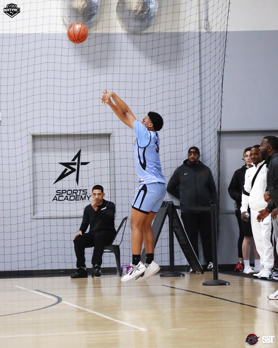 Clutch Elite Basketball (@clutchelite20) on Twitter photo 6’3 2026 CG Raymond Whitley Was a problem all weekend for the opposition. Hitting 3’s and getting 2 feet in the paint and creating open shots for his teammates 13.6 PPG 3.7 ast and 4rbs Raymond best attribute is his versatility can play the 1 or 2 <a href="/hooplife_raym/">Raymond Whitley</a> <a href="/CoachKhalilS/">Khalil Shakir 🏀</a> 6’3 2026 CG Raymond Whitley Was a problem all weekend for the opposition. Hitting 3’s and getting 2 feet in the paint and creating open shots for his teammates 13.6 PPG 3.7 ast and 4rbs Raymond best attribute is his versatility can play the 1 or 2 <a href="/hooplife_raym/">Raymond Whitley</a> <a href="/CoachKhalilS/">Khalil Shakir 🏀</a>