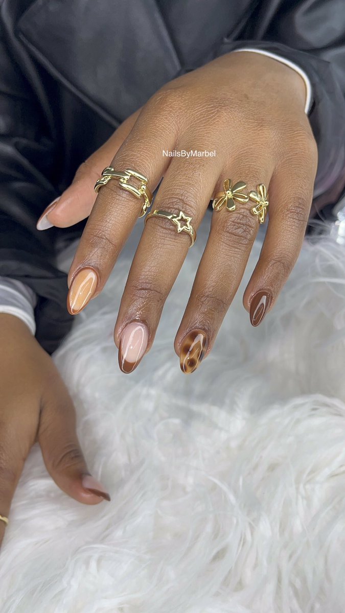 MarbelNgum's tweet photo. NailsByMarbel in Braamfontein, WhatsApp/call on 0632651640 for appointments #GirlsTalkZA #nails #Braamfontein #Braam #GirlTalkZa #GIVEAWAYS https://t.co/yq6bO3oNsz