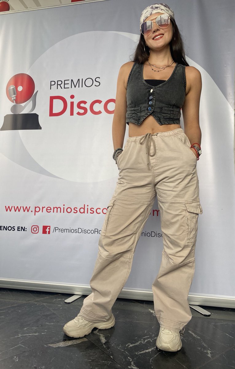 Maravillosa #SofíaNieto en #PremiosDiscoRojo