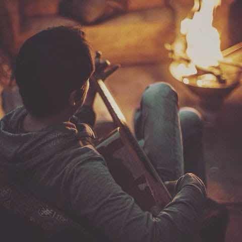 ليت الـعـمر شريط تسجيل .. وأ عـيد أجمل مامضـى 
من حـياتـي ..♥️'