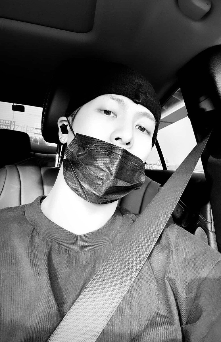 darra_b's tweet photo. Him &amp; his boyfriend ass selfies, for me 💋
@JacksonWang852 #CHECKININ https://t.co/7IVylnPFyV