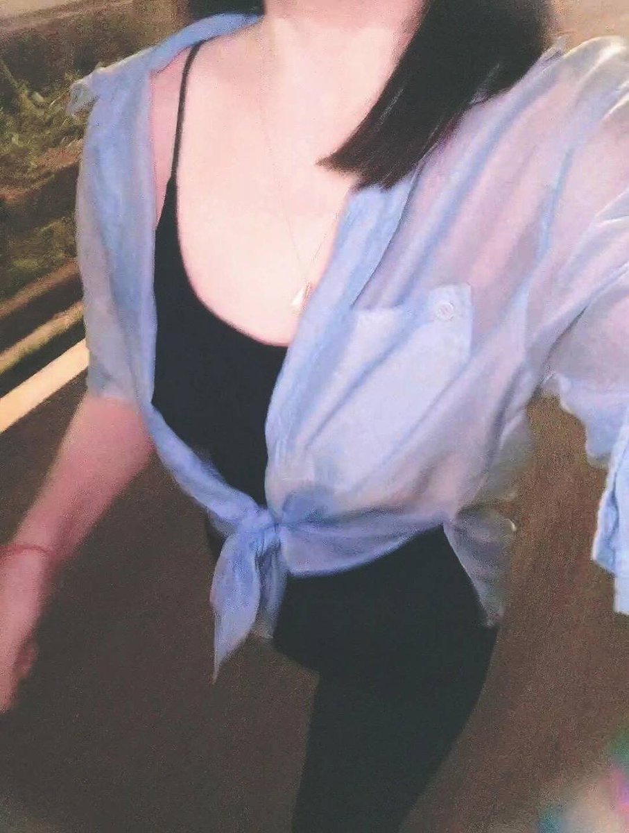 今夜のナイトランニングは本当に爽快です。顔に感じる涼しい風と静かな星空を眺めながら、ランニングは単なる運動ではなく、自分自身と対話する時間でもあることに気づくでしょう。 🌌🏃‍♂️