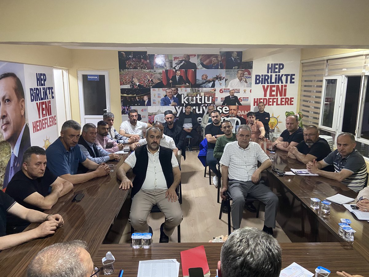 Haftalık Olağan İlçe Yönetim Kurulu Toplantımızı
İlçe Koordinatörümüz Yusuf ÇELİK
İlçe Başkanımız Hasan ÇETİNKAYA Başkanlığında

Meclis Üyelerimiz, Yönetim Kurulu Üyelerimiz, Kadın Kollarımız, Gençlik Kollarımız, ile gerçekleştirdik.

Hayırlara Vesile olsun...