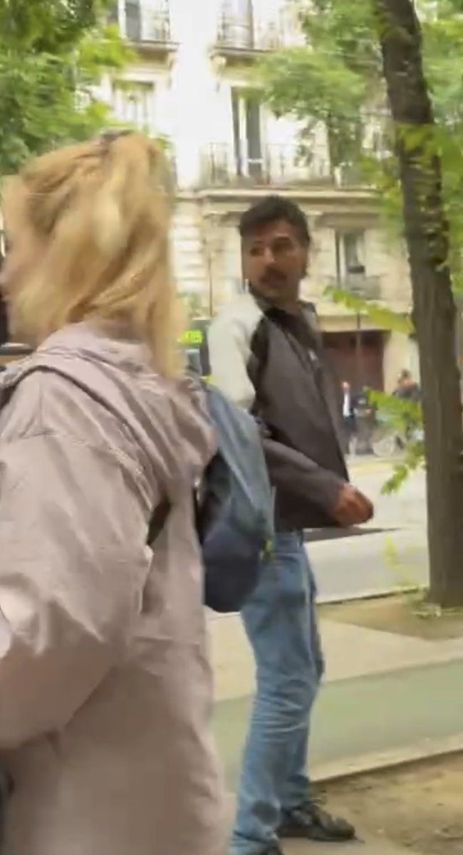 Coll_Nemesis's tweet image. 🚨APPEL À TÉMOIN🚨

Voici le trombinoscope des antifas qui nous ont agressé ce soir. 

Si vous connaissez ces personnes, contactez-nous. Nous avons besoin de vous 🙏🏻

#collectifnemesis #AgressionValeursActuelles