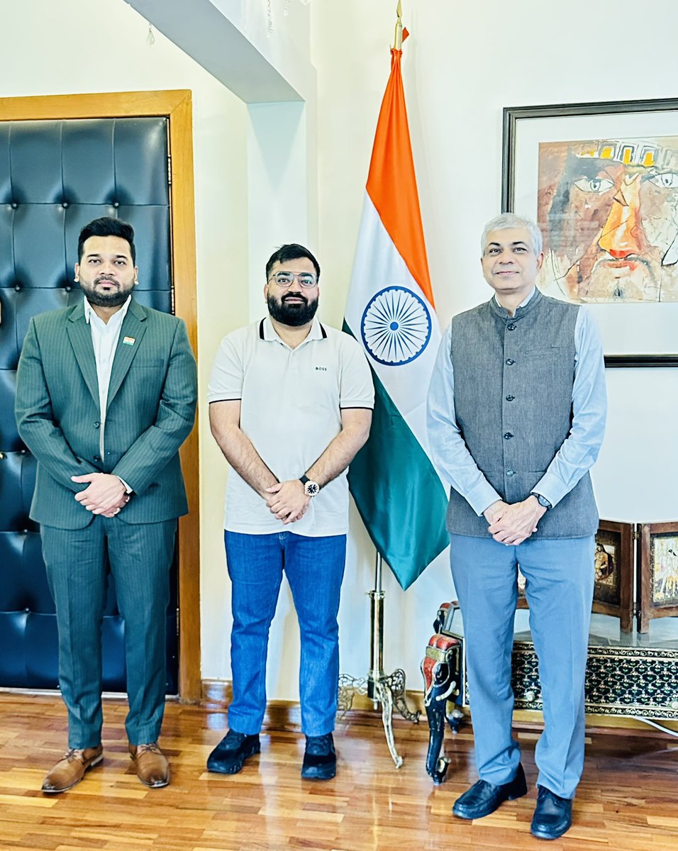 IndEmbMexico's tweet image. Pleasure to meet Mr. Himanshu Pandey from Admattic @admattic . Impressed by their innovative digital marketing solutions and growing global footprint. Exciting to learn about their upcoming plans to establish presence in Mexico. 🇮🇳🤝🇲🇽