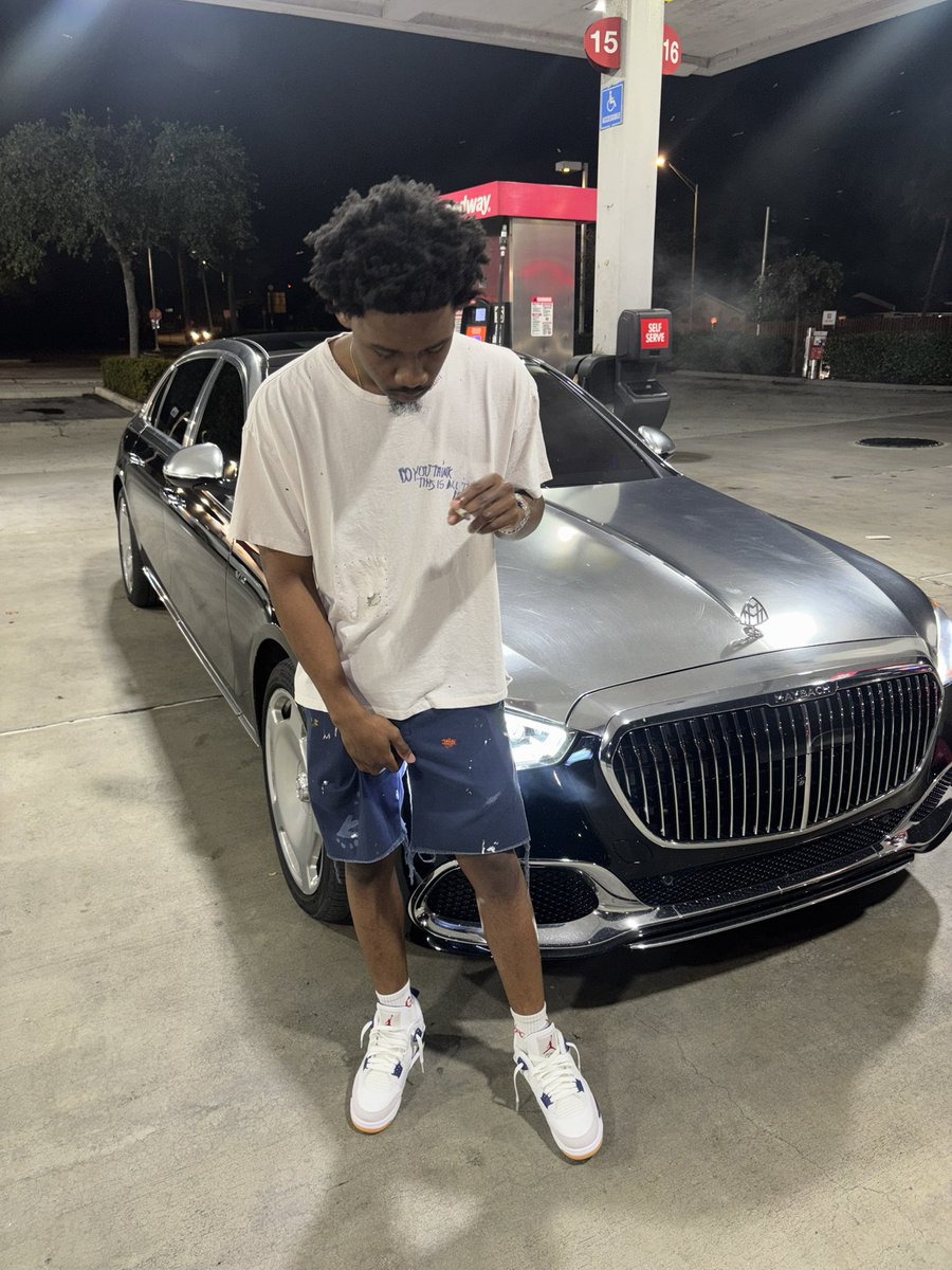 YOUNGESTTURNTUP🦅 tweet media