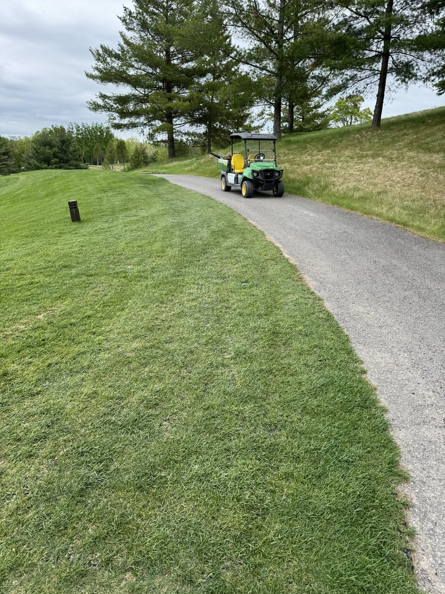 Traqmatz's tweet photo. Photos from a year later!! The section pictured here is going into its second year and holding up excellent. This area was notorious for carts exiting the fairway and required annual sod work.
#Traqmatz #Transformcartpaths #Eliminatewearspots https://t.co/Ukiyb4qc0I