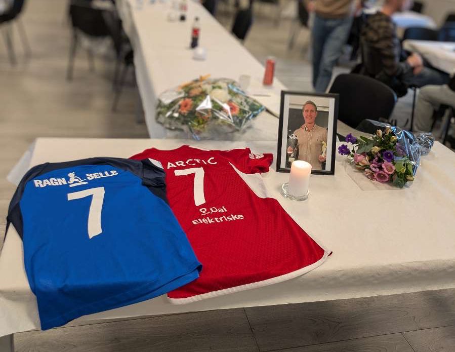 💙7️⃣❤️

For Sander, Sanna og Linn: spleis.no/project/434542