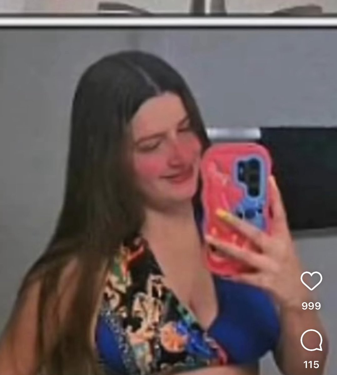 AnthonyAguero's tweet photo. Justice for Ava Renee Moore.
On Sunday, 18-year-old Ava Renee Moore, a kayaker, was struck by a jet ski on Lake Grapevine. She was brought to shore, received treatment for severe head injuries, and was transported to a nearby hospital, where she tragically passed away from her injuries. The suspect is still at large. She was seen fleeing the scene with a male companion. There’s been another case filed for a hit and run that they were involved in at the time of fleeing the scene. The woman who fled the scene has been identified by Venezuelan social media accounts on Instagram and TikTok as Alejandra Gonzalez Glen from Venezuela…