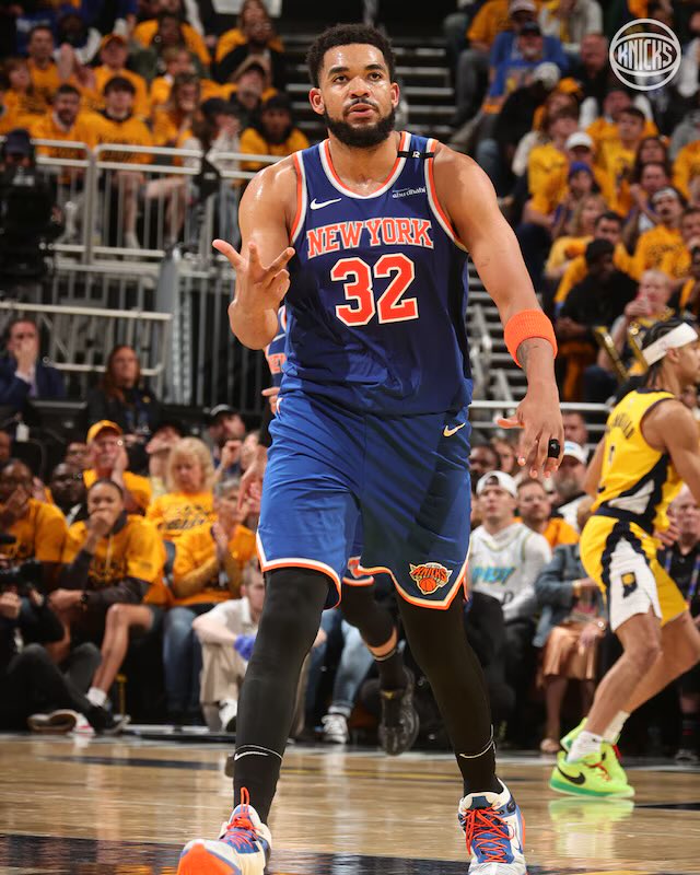 BangusaS5337's tweet image. 🚨 KNICKS VS PACERS GAME 4 — WATCH PARTY TONIGHT 🚨
The bandwagon bus has NO BRAKES.
The Big Bodega is back on the grill.
Karl-Anthony Towns SERVED cold cuts of vengeance in Game 3… now it’s time to RETURN the disrespect 2x.
#KnicksIn7 #BigPayback #BANGUSASPORTS