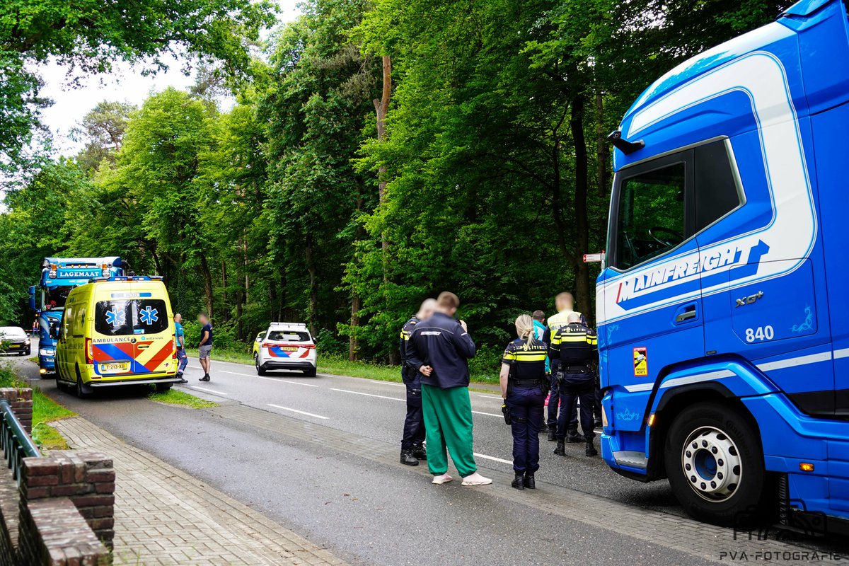 Fietser overleden na ongeval met vrachtwagen Beekbergen