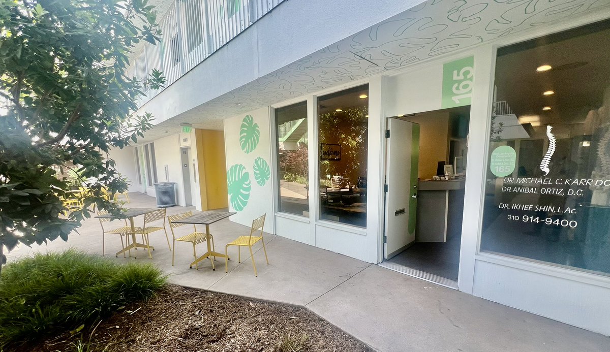 WLAChiropractic's tweet photo. Looking for trusted, caring chiropractic care in West LA?
West Los Angeles Chiropractic® has served our community for 35+ years with expert treatment, bilingual service, and a calming environment. Relief starts here.
#WestLA #ChiropractorNearMe #PainRelief https://t.co/NId9mO3sb0