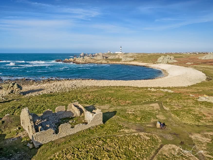 cain_cedric's tweet image. Paysage insulaire
#gameofdronez #dronestagram #dronepals #droneaday #drone #aerialphoto #ouessant #iledouessant #creach #phareducreach #lumieresdouessant #seascape #bretagnetourisme #bzh #cedriccain #merdiroise #letelegramme #lighthouse_world #lighthouse #magnifiquebretagne