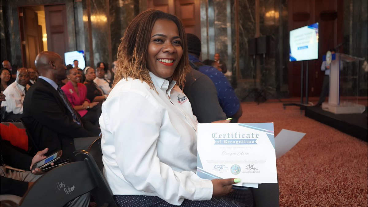 TargetArea's tweet image. Proud moment for Target Area Development! 📷
Our COO, DrMattie Jo, and External ED Joshua Coakley represented Target Area and also accepted an honor from the Mayor of Chicago for our work, impact, and dedication in Community Violence Intervention and Victim Services.